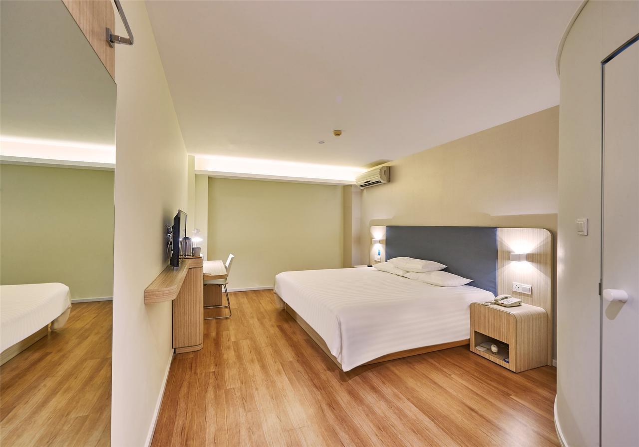 Hotel Hanting Dahua Hucheng 2*